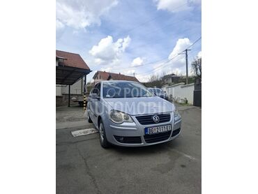 Volkswagen Polo, 2.450 €, 2006. Hečbek, Benzin | 1198 cm3, 304.000 km, 40kW (54 KS), Manuelni 5 brzina, 4/5 vrata, 5 sedišta, Jajinci