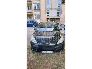 Peugeot 307 1.6 HDI, 2.300 €, 2007. Hečbek, Dizel | 1560 cm3, 208.000 km, 66kW (90 KS), Manuelni 5 brzina, 4/5 vrata, 5 sedišta, Subotica
