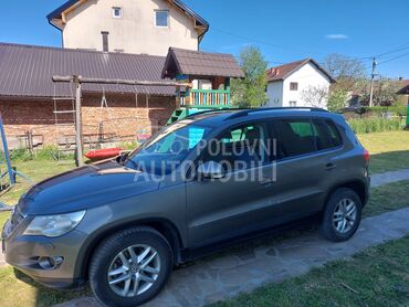 Volkswagen Touran 4x4, 5.999 €, 2008. Džip/SUV, Dizel | 1989 cm3, 265.000 km, 107kW (145 KS), Manuelni 6 brzina, 4/5 vrata, 5 sedišta, Bajina Bašta