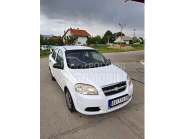 Chevrolet Aveo 1.2 (može zamena), 1.500 €, 2008. Limuzina, Benzin | 1150 cm3, 120.000 km, 53kW (72 KS), Manuelni 5 brzina, 4/5 vrata, 5 sedišta, Lozovik