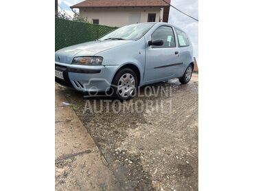 Fiat Punto Fiat Punto (može zamena), 650 €, 2002. Kupe, Benzin | 1242 cm3, 999.999 km, 59kW (80 KS), Manuelni 5 brzina, 2/3 vrata, 5 sedišta, Sremska Kamenica