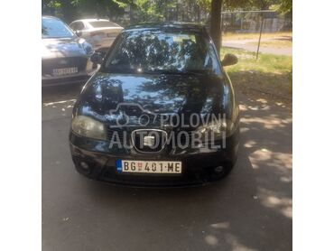 Seat Ibiza, 2.600 €, 2006. Hečbek, Benzin | 1390 cm3, 220.000 km, 55kW (75 KS), Manuelni 5 brzina, 2/3 vrata, 5 sedišta, Beograd