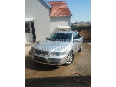 Volvo S40, 600 €, 2001. Limuzina, Dizel | 1870 cm3, 270.000 km, 75kW (102 KS), Manuelni 5 brzina, 4/5 vrata, 5 sedišta, Irig