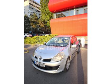 Renault Clio, 2.300 €, 2008. Hečbek, Benzin + Gas (TNG) | 1200 cm3, 260.000 km, 55kW (75 KS), Manuelni 5 brzina, 4/5 vrata, 5 sedišta, Beograd