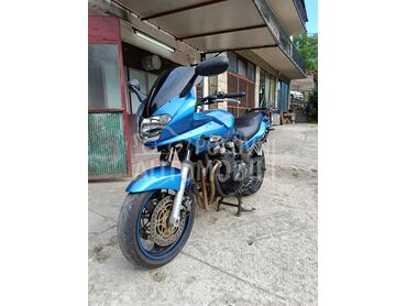 Kawasaki ZR7S, 2.400 €, 2003. , 739 cm3, 46.200 km, 56kW (76 KS), Touring, Užice