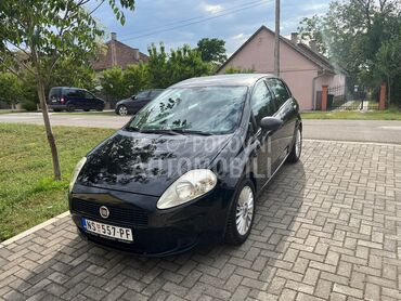 Fiat Grande Punto, 3.000 €, 2008. Hečbek, Benzin | 1368 cm3, 231.263 km, 57kW (77 KS), Manuelni 5 brzina, 4/5 vrata, 5 sedišta, Temerin