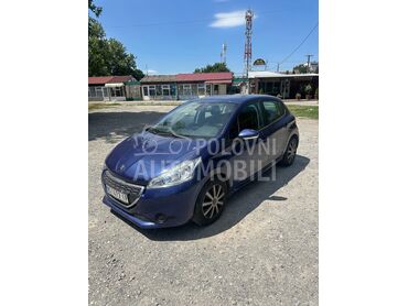 Peugeot 208 1.2, 5.300 €, 2015. Hečbek, Benzin | 1199 cm3, 97.000 km, 60kW (82 KS), Manuelni 5 brzina, 4/5 vrata, 5 sedišta, Veternik