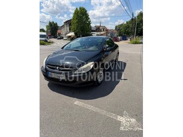 Peugeot 307, 1.100 €, 2004. Kabriolet/Roadster, Benzin | 1997 cm3, 337.000 km, 100kW (136 KS), Automatski / poluautomatski, 2/3 vrata, 4 sedišta, Zemun