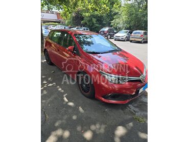 Toyota Auris 1,33 VVTI, 10.200 €, 2016. Hečbek, Benzin | 1329 cm3, 123.000 km, 73kW (99 KS), Manuelni 6 brzina, 4/5 vrata, 5 sedišta, Beograd