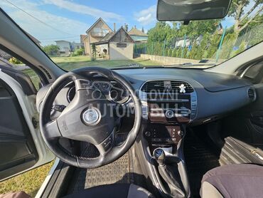 Fiat Bravo 2.0 mjet, 3.500 €, 2010. Hečbek, Dizel | 2000 cm3, 283.366 km, 121kW (165 KS), Manuelni 6 brzina, 4/5 vrata, 5 sedišta, Beograd