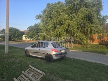 Peugeot 206 1.1, 650 €, 2001. Hečbek, Benzin | 1124 cm3, 223.000 km, 44kW (60 KS), Manuelni 5 brzina, 2/3 vrata, 5 sedišta, Alibunar