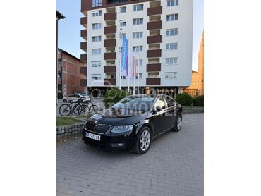 Škoda Octavia 2.0 150 Dsg (može zamena), 10.750 €, 2013. Limuzina, Dizel | 1968 cm3, 227.000 km, 110kW (150 KS), Automatski / poluautomatski, 4/5 vrata, 5 sedišta, Novi Pazar