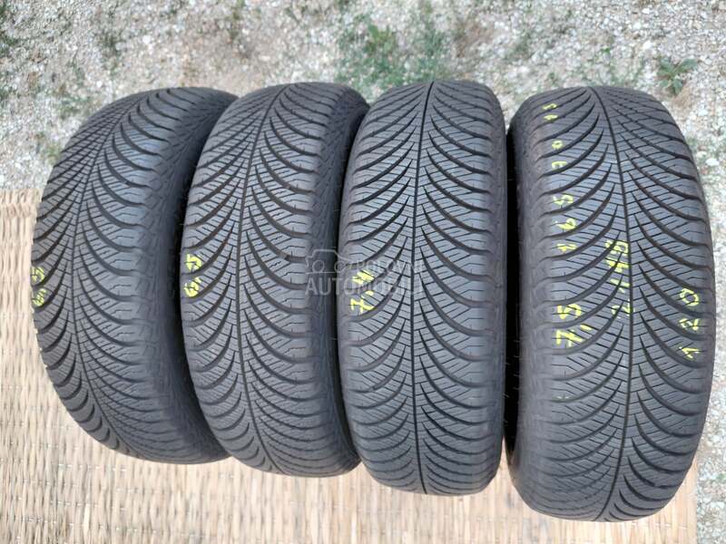 Goodyear 165/60 R15 Zimska
