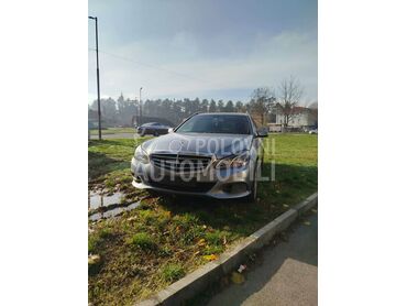 Mercedes Benz E 200 W212, 3.000 €, 2014. Karavan, Dizel | 2143 cm3, 700.000 km, 100kW (136 KS), Automatski / poluautomatski, 4/5 vrata, 5 sedišta, Jagodina