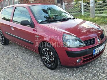 Renault Clio, 1.300 €, 2003. Hečbek, Benzin | 1149 cm3, 196.000 km, 55kW (75 KS), Manuelni 5 brzina, 2/3 vrata, 5 sedišta, Šabac