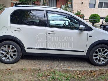 Volkswagen up! Cross, 6.500 €, 2015. Hečbek, Benzin | 999 cm3, 138.000 km, 55kW (75 KS), Manuelni 5 brzina, 4/5 vrata, 4 sedišta, Beograd