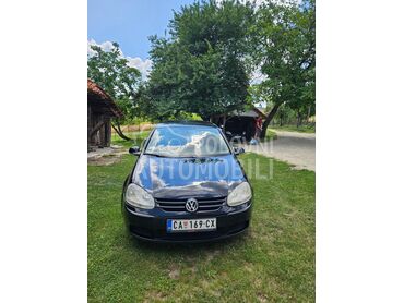 Volkswagen Golf 5, 3.500 €, 2008. Hečbek, Benzin | 1390 cm3, 280.000 km, 59kW (80 KS), Manuelni 5 brzina, 4/5 vrata, 5 sedišta, Knić