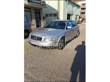 Audi A4 1.8, 1.550 €, 2001. Limuzina, Benzin + Gas (TNG) | 1800 cm3, 350.000 km, 114kW (155 KS), Automatski / poluautomatski, 4/5 vrata, 4 sedišta, Smederevska Palanka