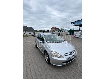 Peugeot 307 Peugeot 307 2.0, 1.350 €, 2004. Hečbek, Dizel | 1997 cm3, 320.000 km, 100kW (136 KS), Manuelni 6 brzina, 4/5 vrata, 5 sedišta, Kragujevac