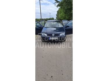 Volkswagen Bora, 2.100 €, 2002. Limuzina, Benzin + Gas (TNG) | 1600 cm3, 398.562 km, 77kW (105 KS), Manuelni 5 brzina, 4/5 vrata, 5 sedišta, Bajmok