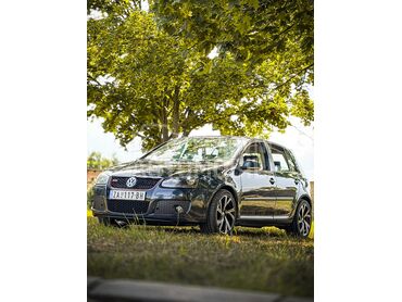 Volkswagen Golf 5 1.9TDI, 4.300 €, 2005. Hečbek, Dizel | 1896 cm3, 1.900 km, 66kW (90 KS), Manuelni 5 brzina, 4/5 vrata, 5 sedišta, Zaječar