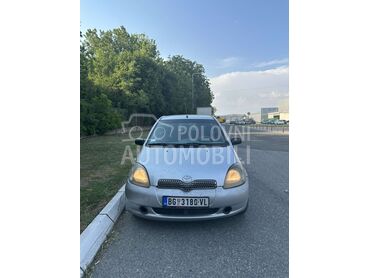 Toyota Yaris Toyota Yaris 1.3, 1.700 €, 2003. Hečbek, Benzin | 1298 cm3, 178.000 km, 64kW (87 KS), Automatski / poluautomatski, 2/3 vrata, 5 sedišta, Zemun