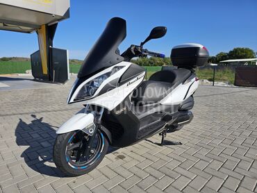 Kymco DOWNTOWN 300I ABS (može zamena), 2.300 €, 2013. , 300 cm3, 47.000 km, 22kW (30 KS), Scooter, Paraćin