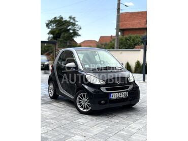 Smart ForTwo, 3.200 €, 2009. Kupe, Benzin | 999 cm3, 216.000 km, 52kW (71 KS), Automatski / poluautomatski, 2/3 vrata, 2 sedišta, Leskovac