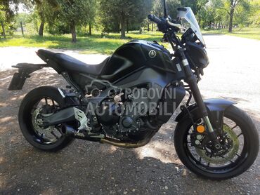 Yamaha MT 09 (može zamena), 9.900 €, 2022. , 890 cm3, 11.000 km, 88kW (120 KS), Naked, Zrenjanin