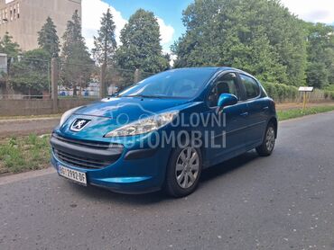 Peugeot 207, 2.400 €, 2007. Hečbek, Benzin | 1360 cm3, 235.000 km, 55kW (75 KS), Manuelni 5 brzina, 4/5 vrata, 5 sedišta, Zemun