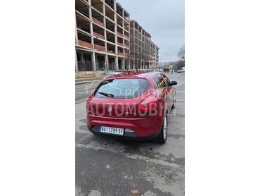 Fiat Bravo 1.6 MULTIJET, 3.300 €, 2008. Hečbek, Dizel | 1598 cm3, 255.000 km, 88kW (120 KS), Manuelni 6 brzina, 4/5 vrata, 5 sedišta, Beograd