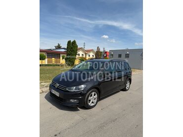 Volkswagen Touran 1.6 TDI (može zamena), 9.400 €, 2016. Monovolumen (MiniVan), Dizel | 1598 cm3, 258.000 km, 81kW (110 KS), Manuelni 6 brzina, 4/5 vrata, 5 sedišta, Beograd