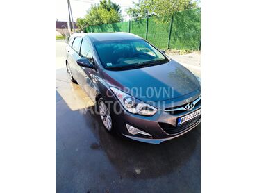 Hyundai i40, 6.000 €, 2012. Karavan, Dizel | 1685 cm3, 252.000 km, 85kW (116 KS), Manuelni 6 brzina, 4/5 vrata, 5 sedišta, Beograd