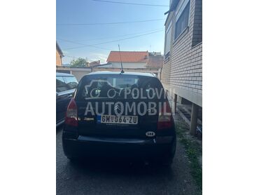 Citroen C2 1.1, 1.000 €, 2006. Hečbek, Benzin | 1124 cm3, 247.000 km, 44kW (60 KS), Manuelni 5 brzina, 2/3 vrata, 4 sedišta, Gornji Milanovac