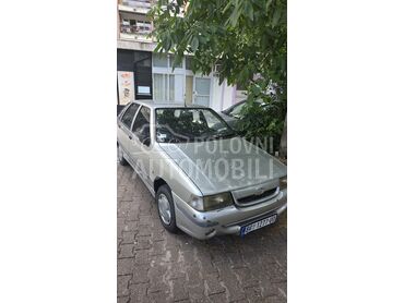 Zastava Florida 1.6, 1.100 €, 2007. Limuzina, Benzin | 1572 cm3, 61.096 km, 72kW (98 KS), Manuelni 5 brzina, 4/5 vrata, 5 sedišta, Beograd