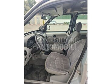Renault Kangoo, 2.700 €, 2005. Pickup, Benzin | 1200 cm3, 260.000 km, 55kW (75 KS), Manuelni 5 brzina, 4/5 vrata, 5 sedišta, Palilula