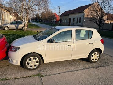 Dacia Sandero 1.5dci (može zamena), 3.890 €, 2013. Hečbek, Dizel | 1481 cm3, 214.800 km, 55kW (75 KS), Manuelni 5 brzina, 4/5 vrata, 5 sedišta, Kula