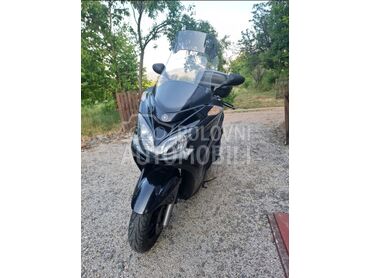 Yamaha Majesty 400, 3.200 €, 2012. , 395 cm3, 27.000 km, 25kW (34 KS), Scooter, Sokobanja