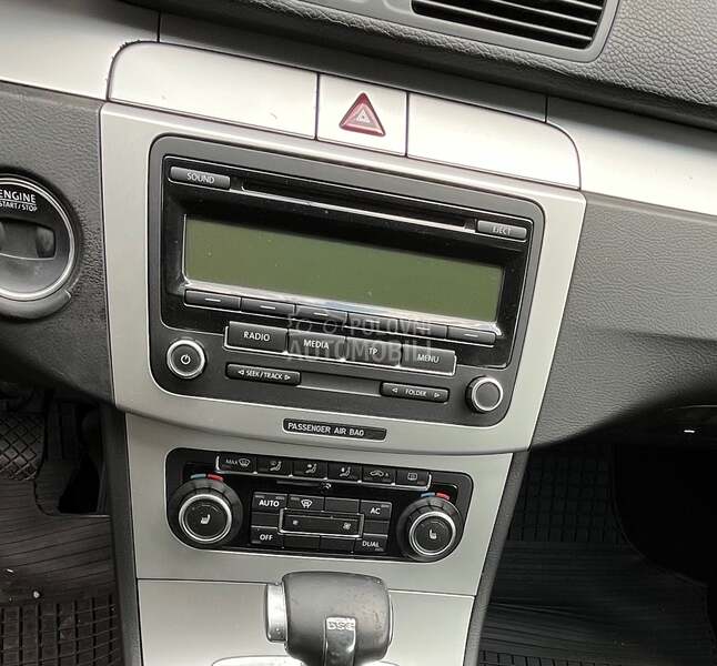 Fabricki radio cd za Volkswagen Passat B6