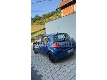 Renault Clio, 3.400 €, 2006. Hečbek, Dizel | 1461 cm3, 225.000 km, 78kW (106 KS), Manuelni 6 brzina, 4/5 vrata, 5 sedišta, Novi Pazar