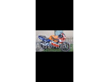 Honda Nsr 125 (može zamena), 900 €, 1998. , 125 cm3, 30.000 km, 11kW (15 KS), Sport / Super sport, Petkovica