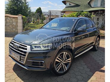 Audi Q5 //S-LINE