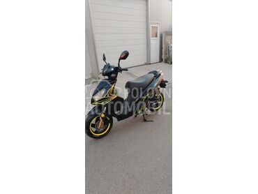 Sprint Egzakli, 540 €, 2007. , 49 cm3, 2.222 km, 2kW (3 KS), Scooter, Batajnica