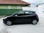 Peugeot 208 1.5HDI ALLURE/LED