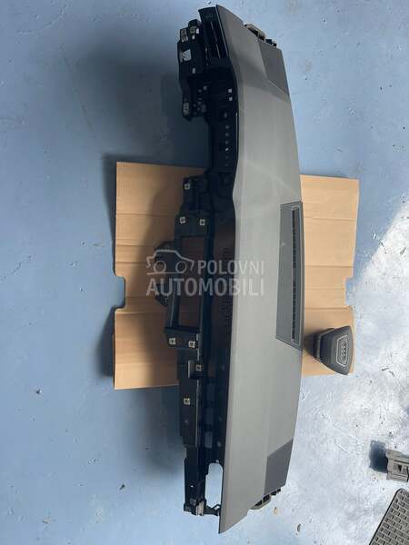 Tabla i airbag  A6 C8 za Audi A6