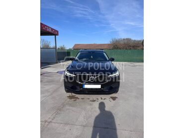 Volvo XC60 2.0 AWD D4, 20.000 €, 2018. Džip/SUV, Dizel | 1969 cm3, 211.000 km, 140kW (190 KS), Automatski / poluautomatski, 4/5 vrata, 5 sedišta, Novi Sad