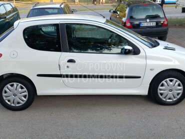 Peugeot 206, 1.180 €, 2002. Hečbek, Dizel | 1896 cm3, 300.000 km, 51kW (69 KS), Manuelni 5 brzina, 2/3 vrata, 5 sedišta, Novi Sad