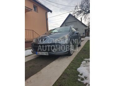 Peugeot 207, 3.900 €, 2007. Kabriolet/Roadster, Dizel | 1560 cm3, 250.000 km, 80kW (109 KS), Manuelni 5 brzina, 2/3 vrata, 4 sedišta, Beograd