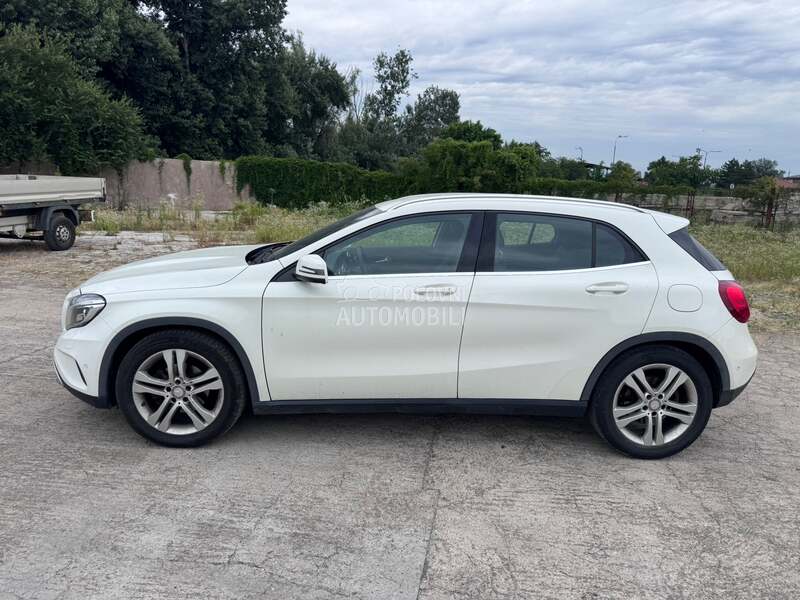 Mercedes-Benz Gla 220 2016 photo 4