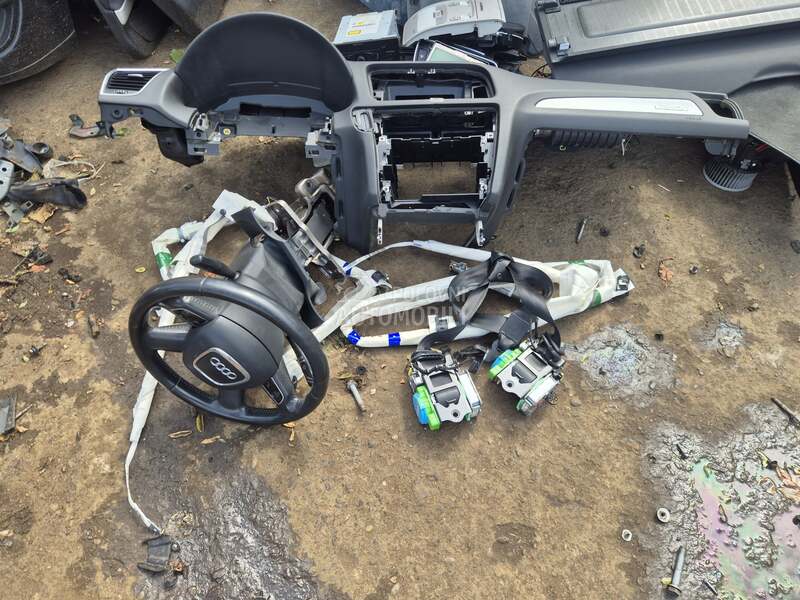 Tabla airbag pojasevi centrala za Audi Q5 od 2008. do 2012. god.